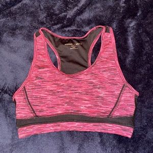 sports bra